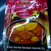 MAE PLOY MASSAMAN CURRY PASTA 50 G.